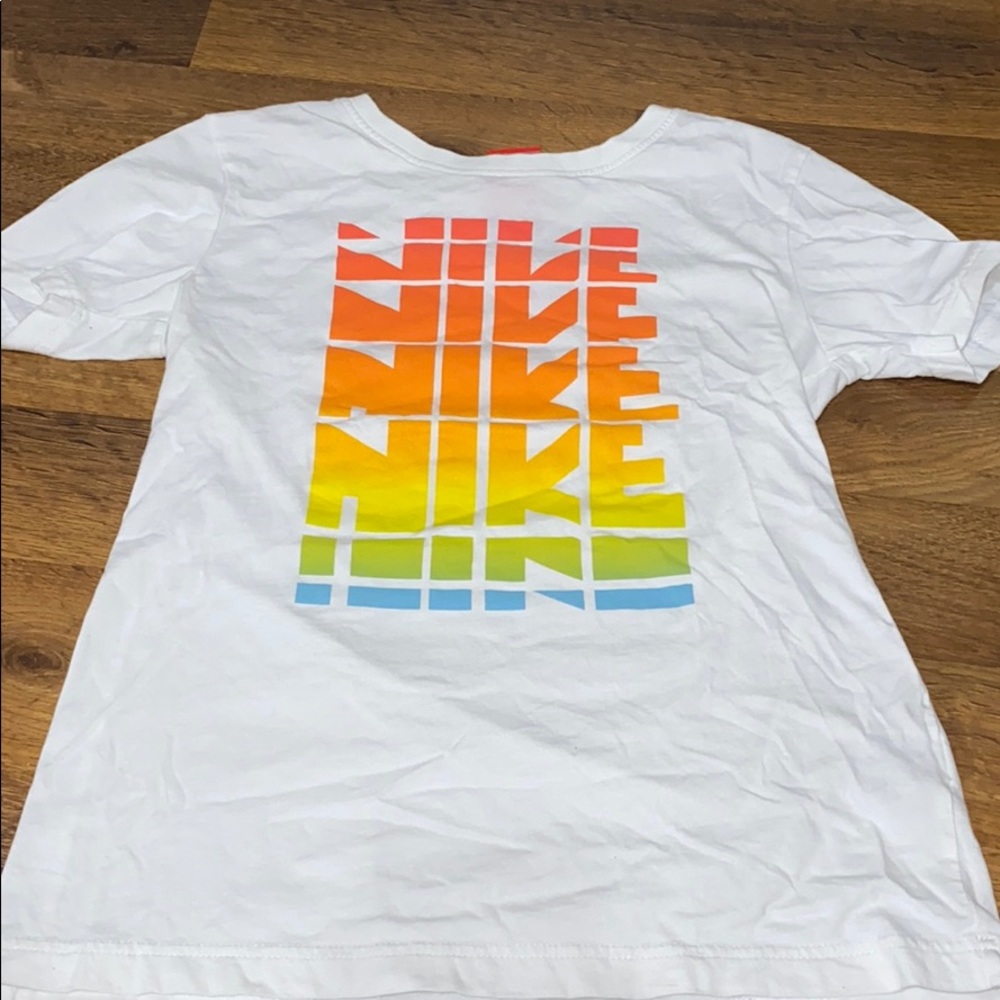 Nike tee